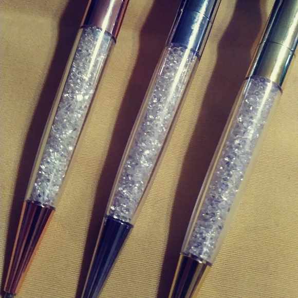 3} REALISTIC- DIAMOND *LOOK* PEN SET. SILVER, GOLD, & ROSE GOLD - Picture 2 of 9